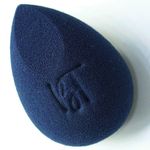 Esponja-de-Maquiagem-Bruna-Tavares-BT-Blender-Azul