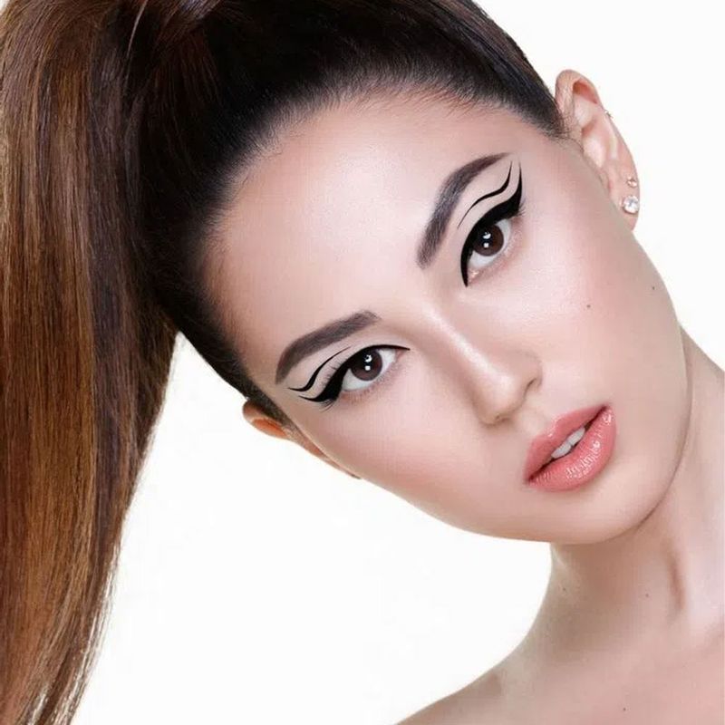 Caneta-Delineadora-Mari-Maria-Cat-Eyes-Thin-Spot-17-ml