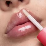 Gloss-Labial-Liquido-de-Brilho-Ruby-Rose-Lip-Oil-Morango-38-ml