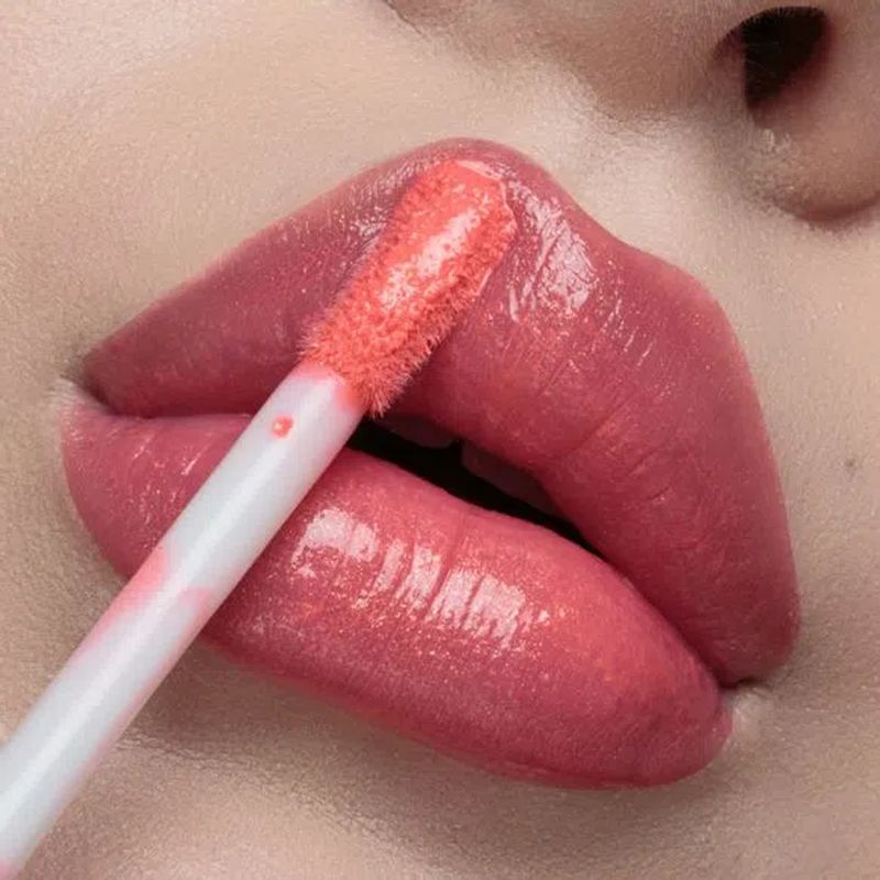 Gloss-Labial-Liquido-Cintilante-Lip-Glaze-Ruby-Rose-Feels-76-28-g