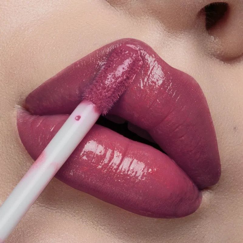 Gloss-Labial-Liquido-Cintilante-Lip-Glaze-Ruby-Rose-Feels-83-28-g
