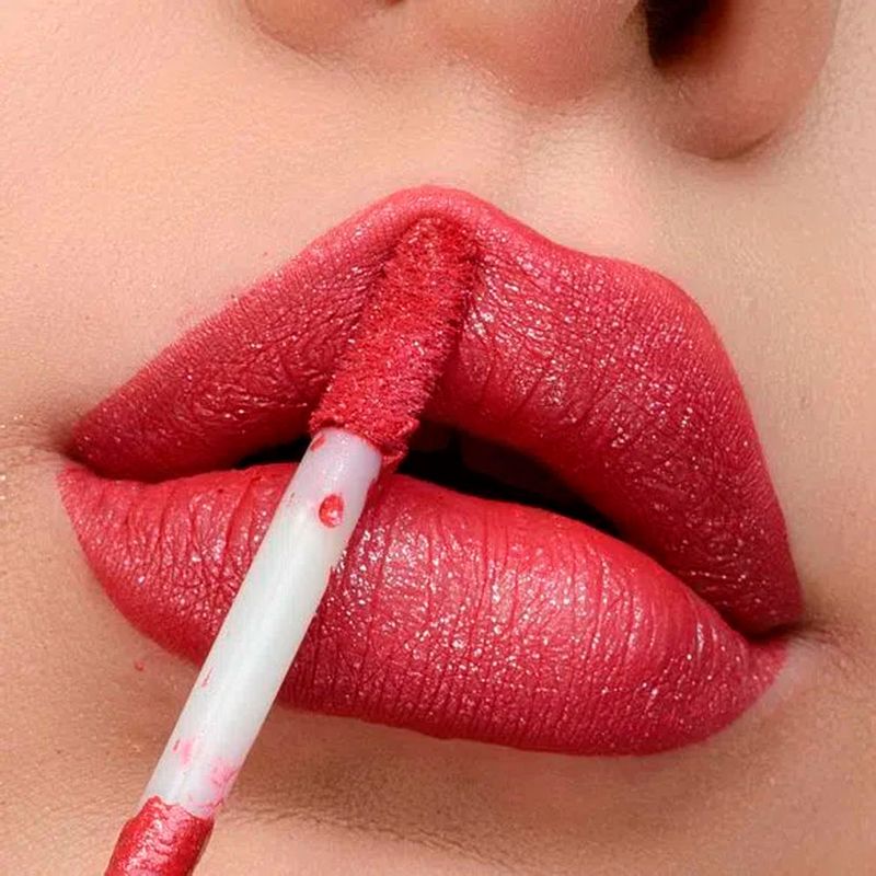 Batom-Liquido-com-Glitter-Ruby-Rose-Shine-Kisses-353-21-ml