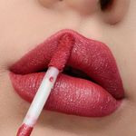 Batom-Liquido-com-Glitter-Ruby-Rose-Shine-Kisses-355-21-ml