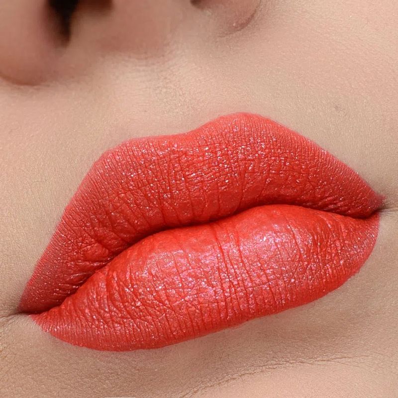 Batom-Liquido-com-Glitter-Ruby-Rose-Shine-Kisses-358-21-ml