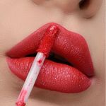 Batom-Liquido-com-Glitter-Ruby-Rose-Shine-Kisses-361-21-ml