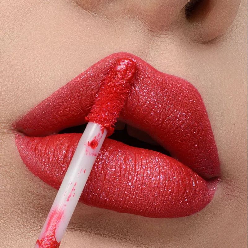 Batom-Liquido-com-Glitter-Ruby-Rose-Shine-Kisses-361-21-ml