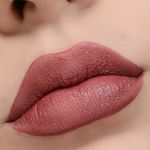 Batom-Liquido-com-Glitter-Ruby-Rose-Shine-Kisses-362-21-ml