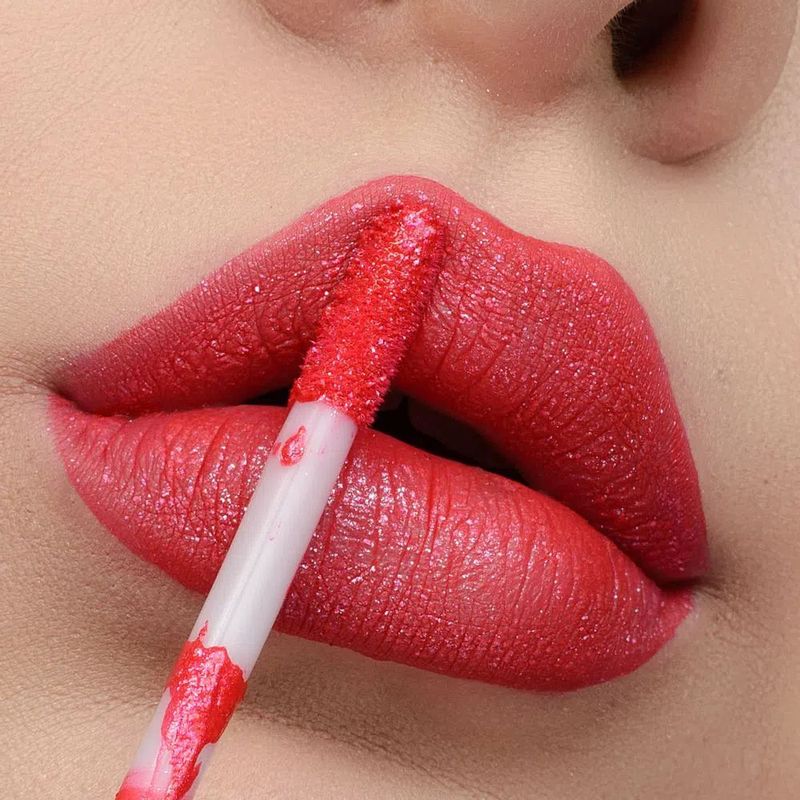Batom-Liquido-com-Glitter-Ruby-Rose-Shine-Kisses-364-21-ml