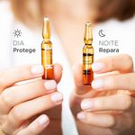 Caixa-de-Ampola-Serum-Facial-Reparador-Vitamina-C-Isdin-20-x-2-ml