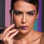 Caneta-Delineadora-Cremosa-Cintilante-Oceane-Mariana-Saad-Violet-18-g