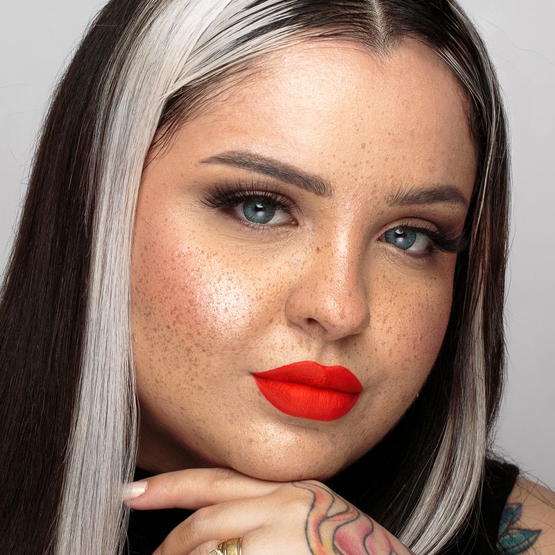 Batom-Cremoso-Matte-Bruna-Tavares-BT-Lux-Gisele-3-g-Modelo-2