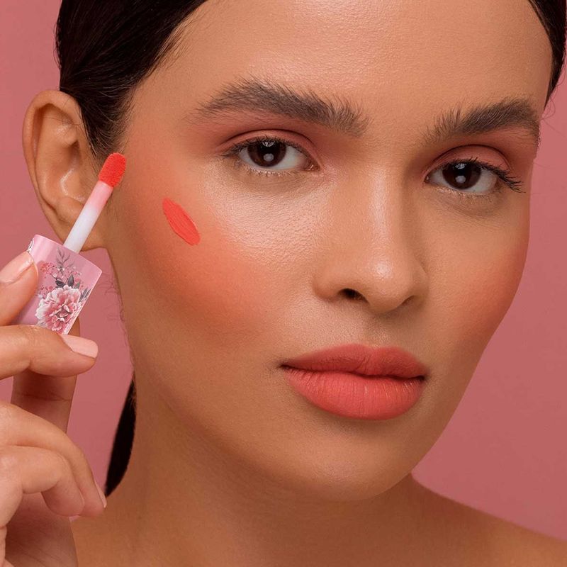 Batom-Liquido-Matte-Bruna-Tavares-BT-Plush-Sunset-63-ml-Aplicacao-do-Produto-3