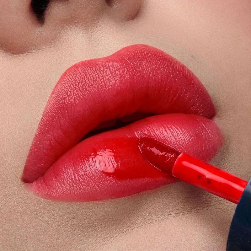 Lip-Tint-Gel-Bruna-Tavares-Grace-10-ml-Aplicacao-do-Produto