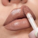 Gloss-Labial-Liquido-Matte-Bruna-Tavares-BT-Gloss-Denise-6-ml-Aplicacao-do-Produto