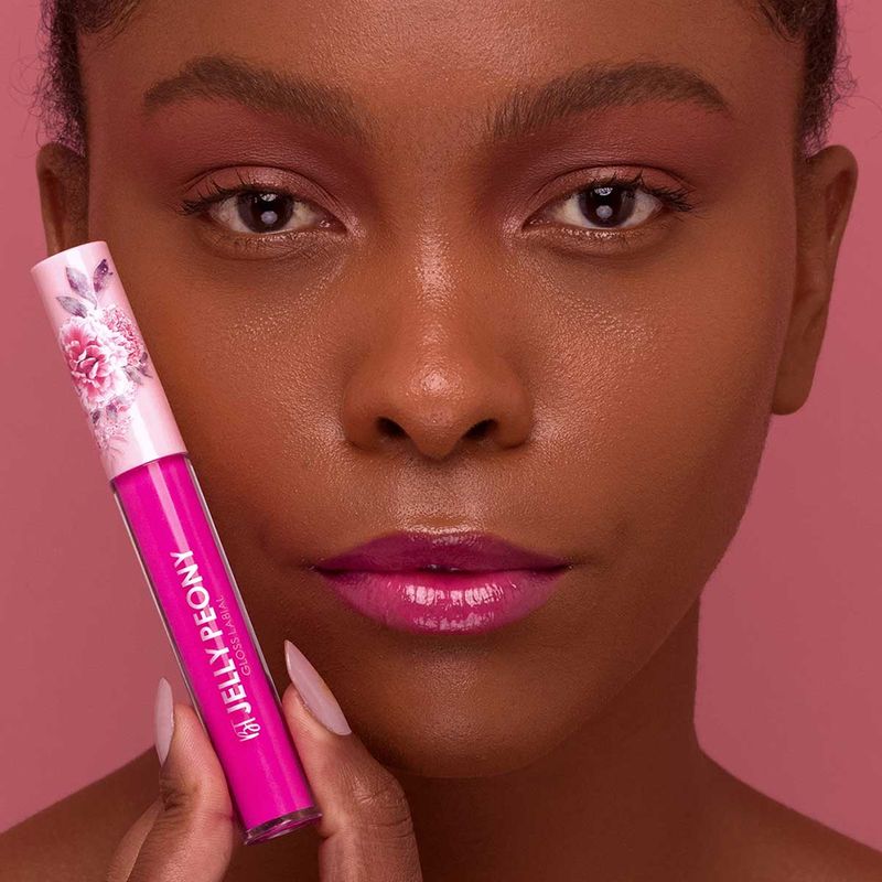 Gloss-Liquido-Acetinado-Bruna-Tavares-BT-Jelly-Peony-35-ml-Modelo-com-Produto-2