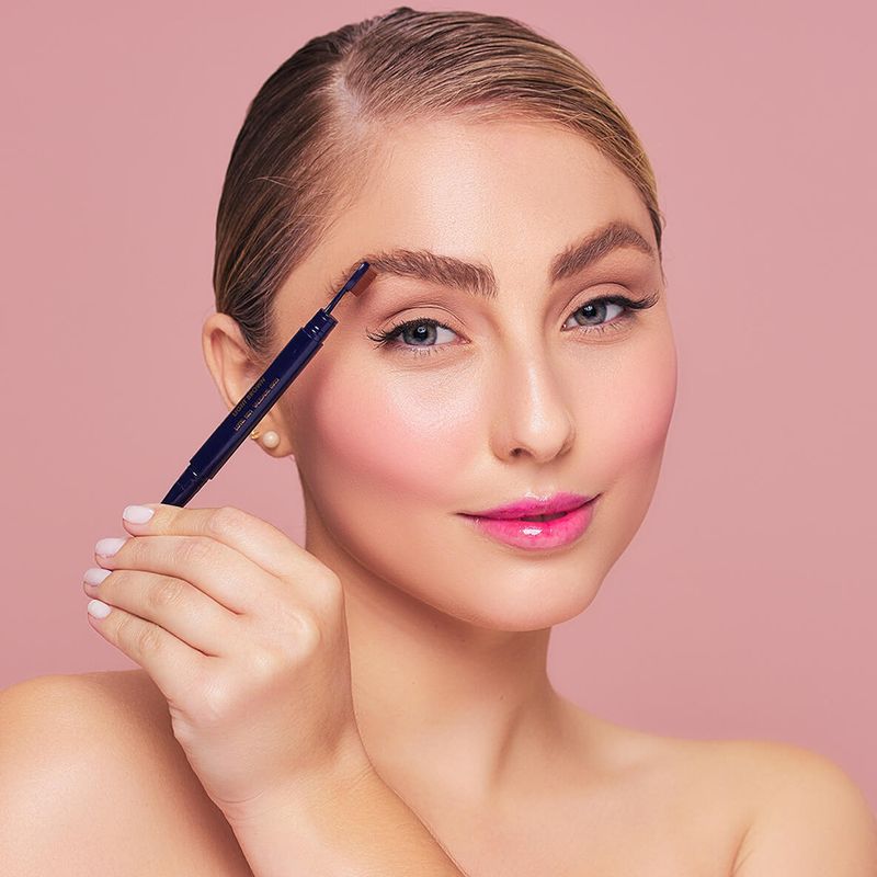 Lapis-para-Sobrancelha-Matte-Bruna-Tavares-BT-Browshape-Light-Brown-025-g-Aplicacao-do-Produto-2