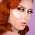 Iluminador-Compacto-em-Po-Bruna-Tavares-BT-Light-Lunar-5-g-Modelo