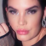 Primer-e-Sombra-Liquida-2x1-Bruna-Tavares-BT-Velvet-Pink-6-ml-Modelo-2