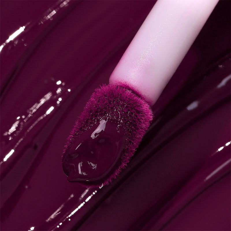 Primer-e-Sombra-Liquida-2x1-Bruna-Tavares-BT-Velvet-Grape-6-ml-Detalhe