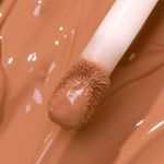 Primer-e-Sombra-Liquida-2x1-Bruna-Tavares-BT-Velvet-Cappuccino-6-ml-Detalhe