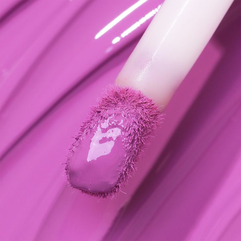 Primer-e-Sombra-Liquida-2x1-Bruna-Tavares-BT-Velvet-Violet-6-ml-Detalhe