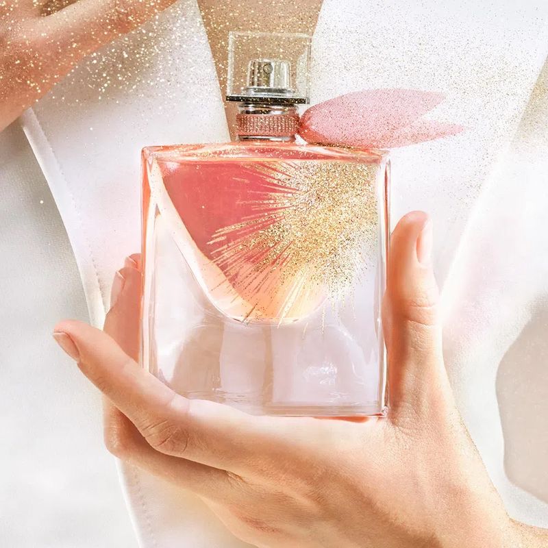 Perfume-Lancome-La-Vie-Est-Belle-Oui-Feminino-Eau-de-Parfum-100-ml-Detalhe