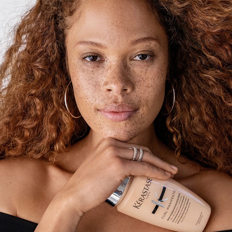 Shampoo-Kerastase-Curl-Manifesto-Bain-Hydratation-Douceur-250-ml-Modelo-Frasco