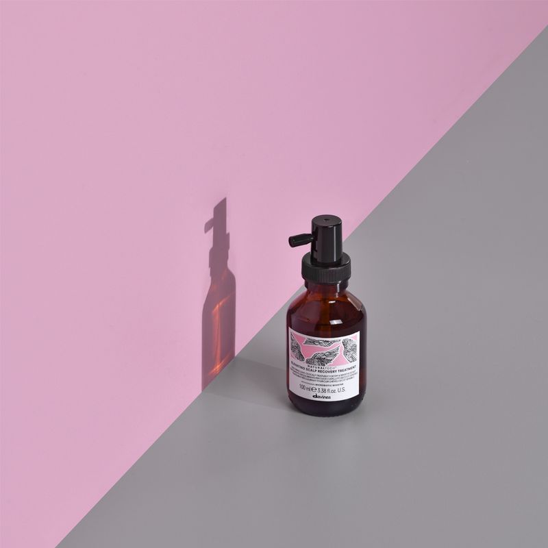 Tratamento-Leave-in-de-Recuperacao-Davines-Natural-Tech-Elevating-Scalp-Recovery-100-ml-Ambientada