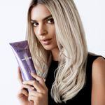 Tratamento-Fortalecedor-Kerastase-Blond-Absolu-Cicaflash-250ml-modelo