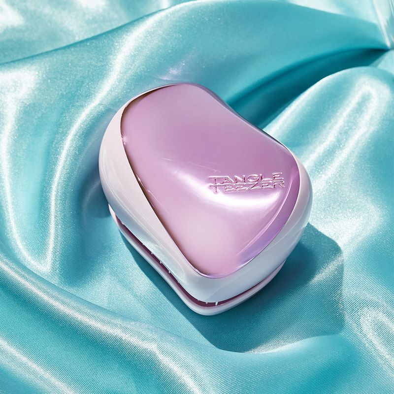 Escova-para-Desembaracar-Tangle-Teezer-Compact-Styler-Rosa-Ambientada