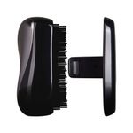 Escova-para-Desembaracar-Tangle-Teezer-Compact-Styler-Preto-Direito-Funcao