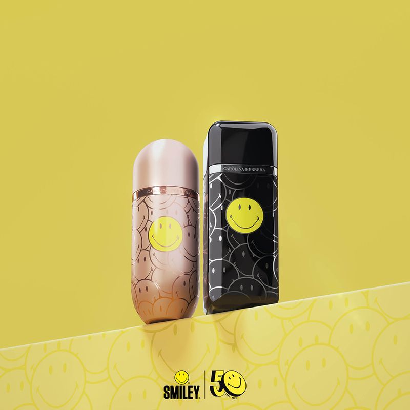 Perfume-Carolina-Herrera-212-Vip-Rose-Smiley-Eau-de-Parfum-80ml-Ambientada-Familia-1