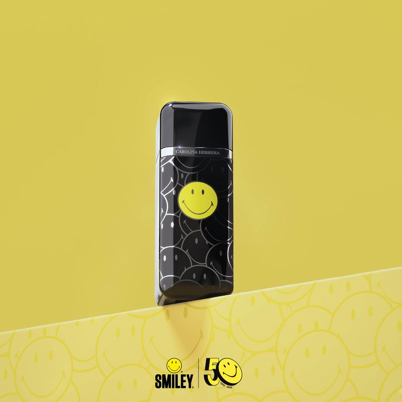Perfume-Carolina-Herrera-212-Vip-Men-Black-Smiley-Eau-de-Parfum-100ml-Ambientada-2