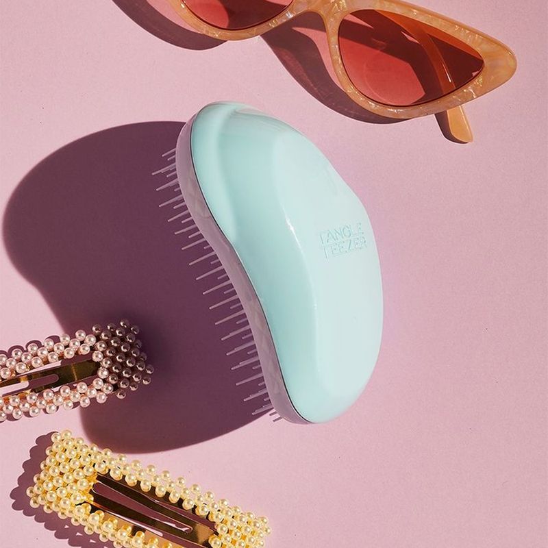 Escova-para-Desembaracar-Tangle-Teezer-The-Original-Verde-Ambientada-dois
