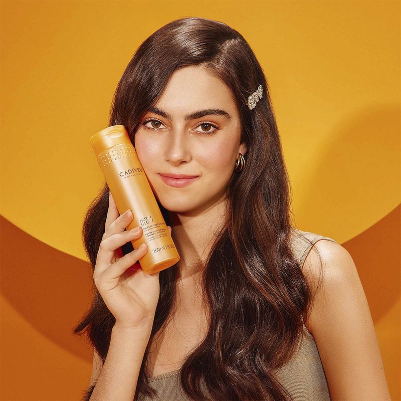 Shampoo-Cadiveu-Nutri-Glow-250-ml-Modelo-e-Frasco