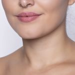 Batom-Liquido-Matte-Payot-Boca-Rosa-Beauty-Segunda-4-g-Modelo