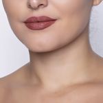 Batom-Liquido-Matte-Payot-Boca-Rosa-Beauty-Quinta-4-g-Modelo-1