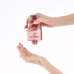 Shampoo-Kerastase-Chroma-Absolu-Bain-Riche-Chroma-Respect-250-ml-Textura-Mao