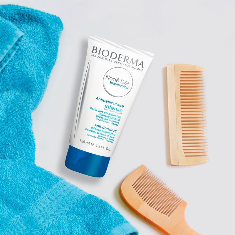Shampoo-Bioderma-Node-DS--125-ml-Ambientada