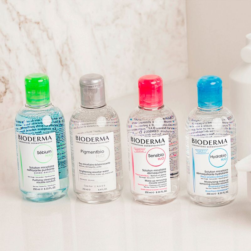 Agua-Micelar-Facial-Hidratante-Bioderma-Hydrabio-H2O-250-ml-Familia
