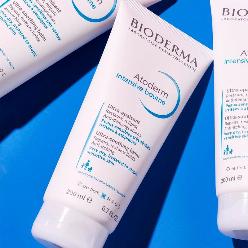 Creme-Hidratante-Corporal-Bioderma-Atoderm-Intensive-Baume-200-ml-Ambientada