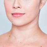 Lip-Balm-Hidratante-Oceane-Morango-15-g-Modelo-2