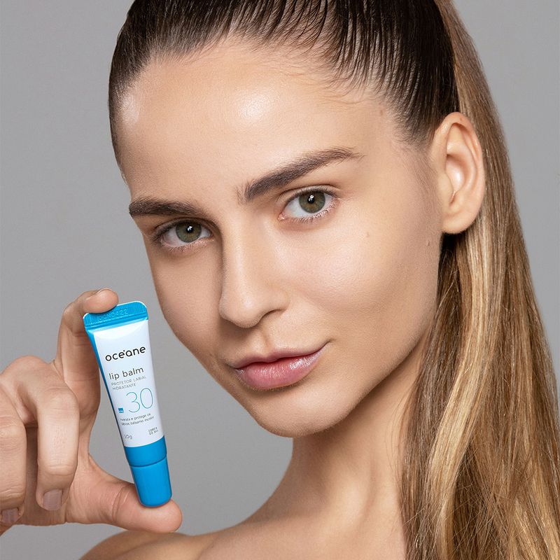 Protetor-Labial-Hidratante-FPS-30-10-g-Modelo-2