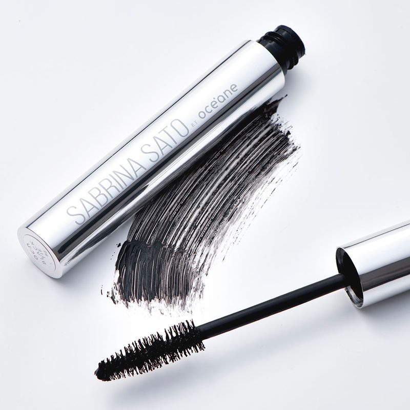 Mascara-para-Cilios-de-Volume-Alongado-Oceane-Sabrina-Sato-Black-Tie-8-g-Textura