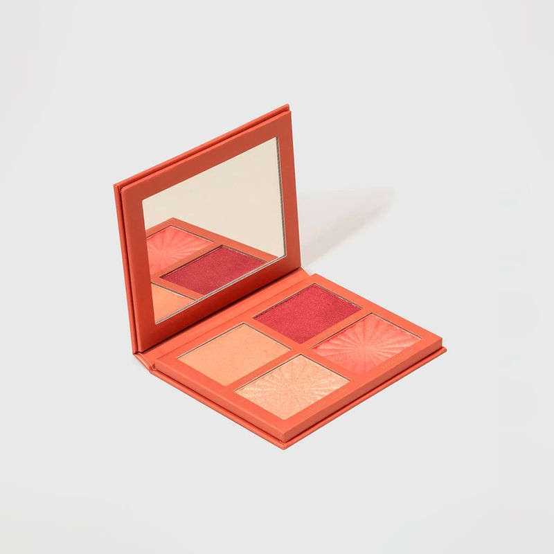 Paleta-de-Blush-e-Iluminador-em-Po-Oceane-Nadia-Tambasco-Face-to-Glow-16-g-Ambientada