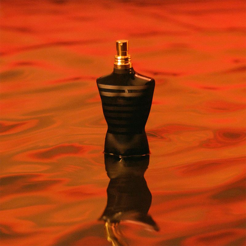 Perfume-Jean-Paul-Gaultier-Le-Male-Le-Parfum-Masculino-Eau-de-Parfum-125-ml-Banner