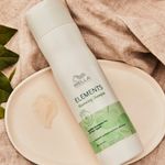 Shampoo-Wella-Professionals-Elements-Renewing-250-ml-Ambientada-1