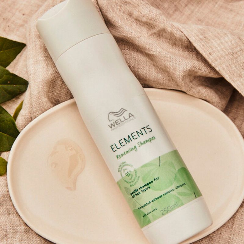 Shampoo-Wella-Professionals-Elements-Renewing-250-ml-Ambientada-1