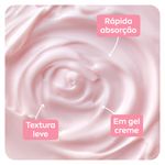 Gel-Creme-Facial-Hidratante-com-Agua-de-Rosas-Nivea-50-ml-Textura