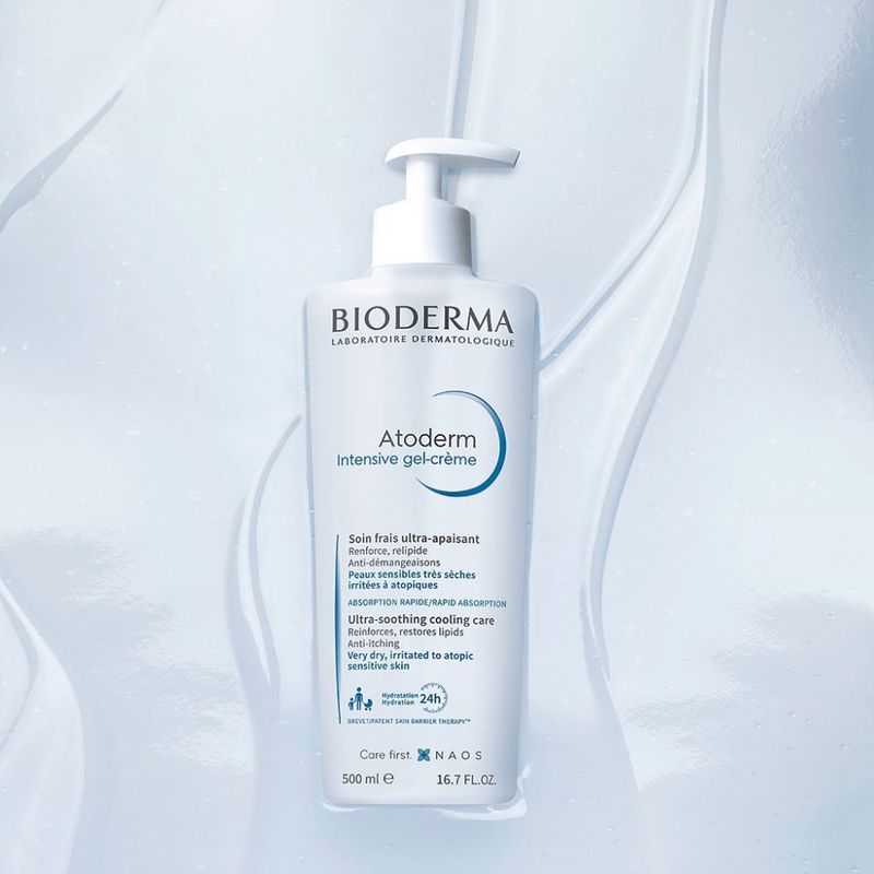 Gel-Creme-Hidratante-Corporal-Bioderma-Atoderm-Intensive-500-ml-Ambientada-um